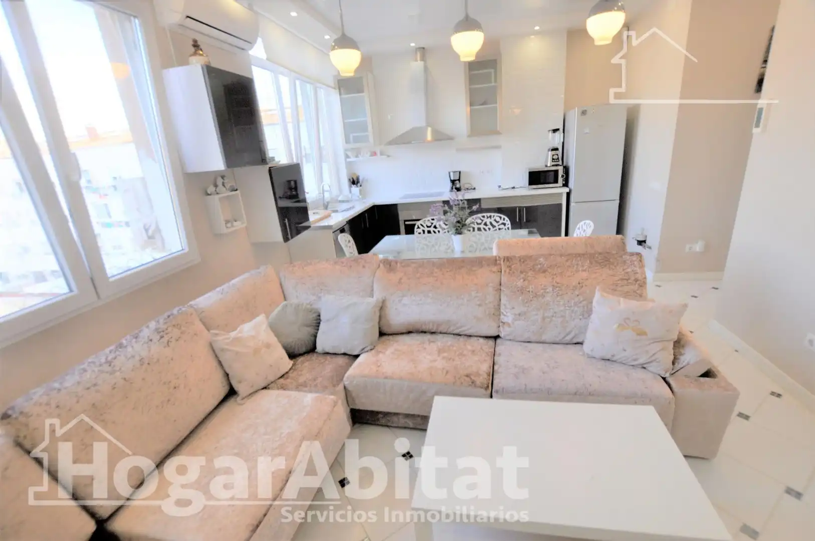 Sala de estar de Piso en venta en Valencia con Aire acondicionado, Calefacción y Amueblado