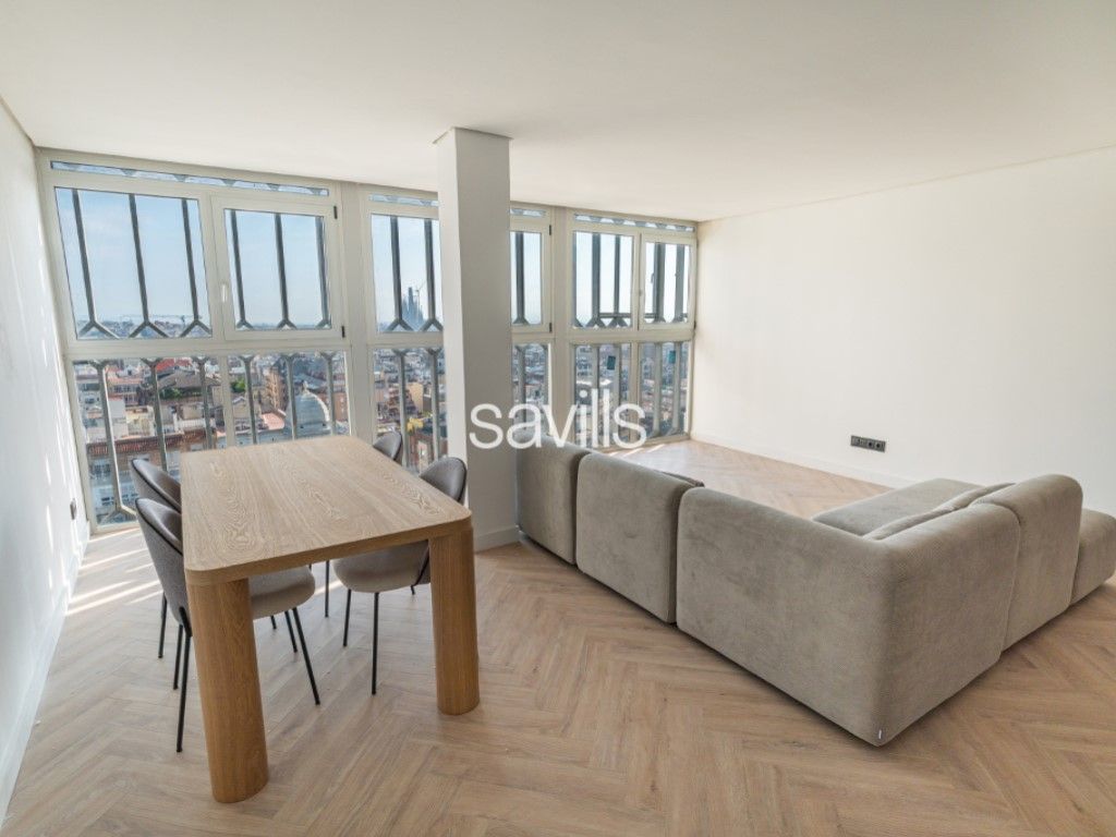 Living room of Apartment for sale in  Barcelona Capital  with Air Conditioner, Furnished and Oven