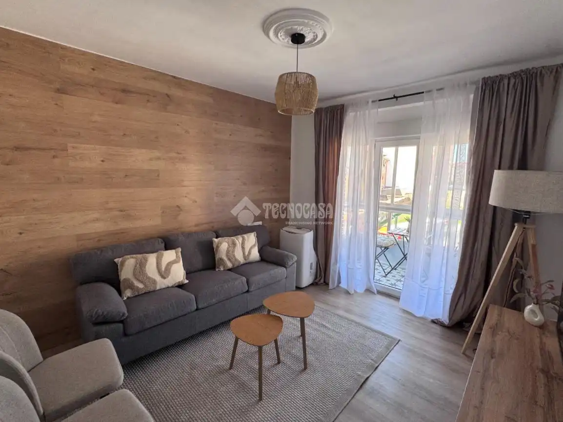 Living room of Flat for rent in León Capital   with Heating, Parquet flooring and Terrace