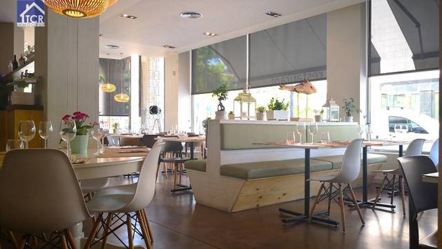 Local comercial en Alquiler en  CATORZE D'ABRIL en Centre