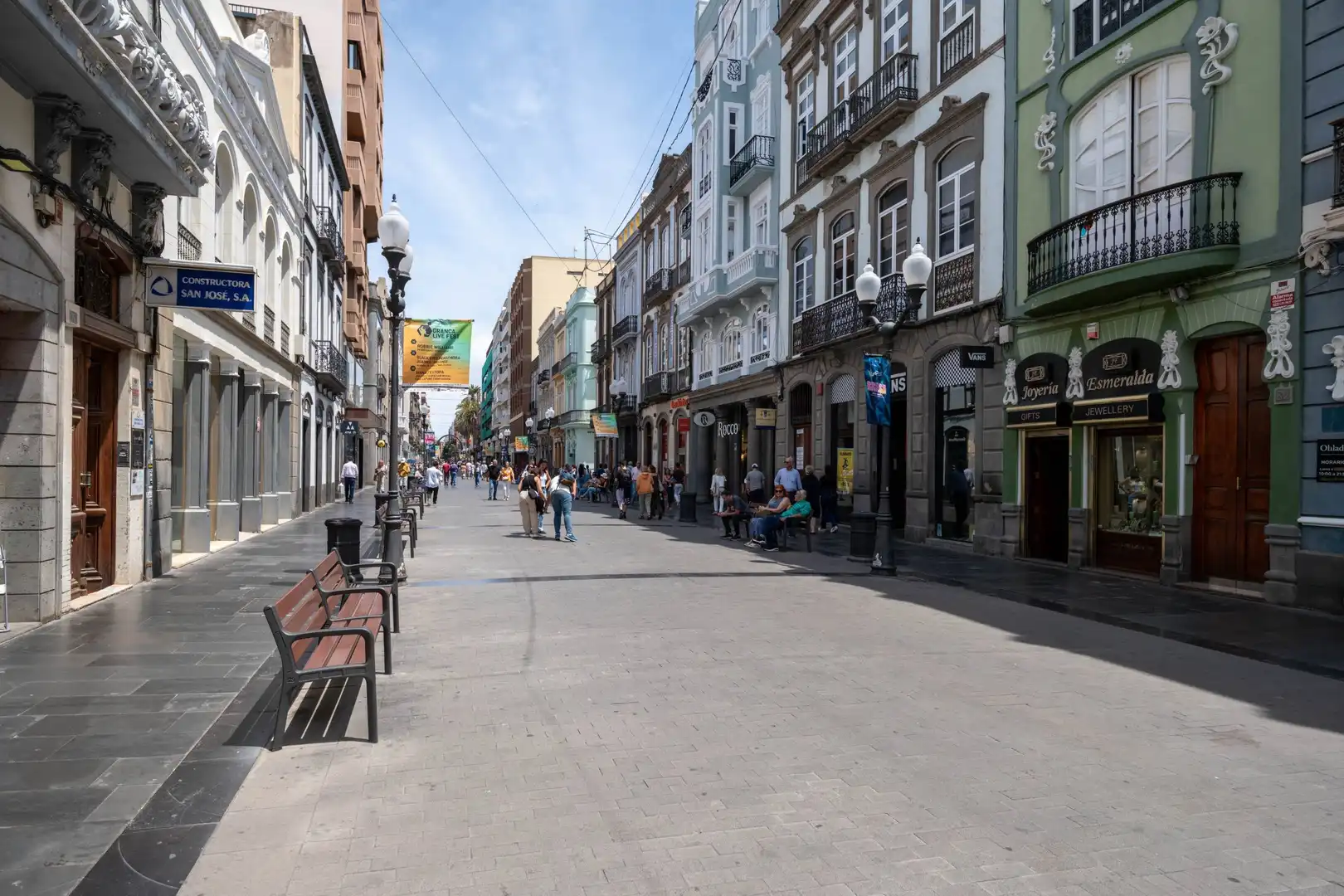Vista exterior de Àtic en venda en Las Palmas de Gran Canaria amb Aire condicionat, Calefacció i Terrassa
