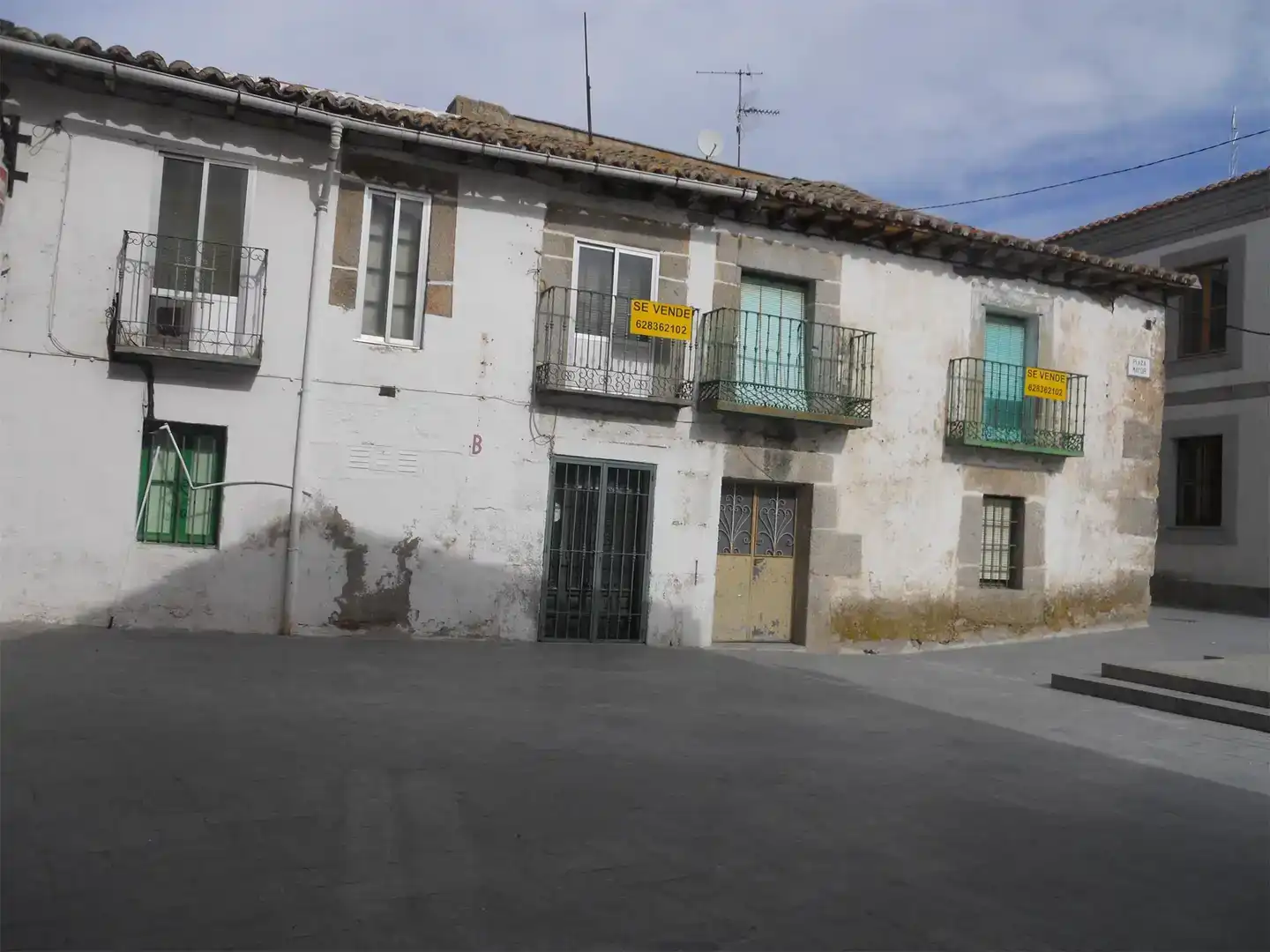 Vista exterior de Casa adosada en venta en Navalperal de Pinares