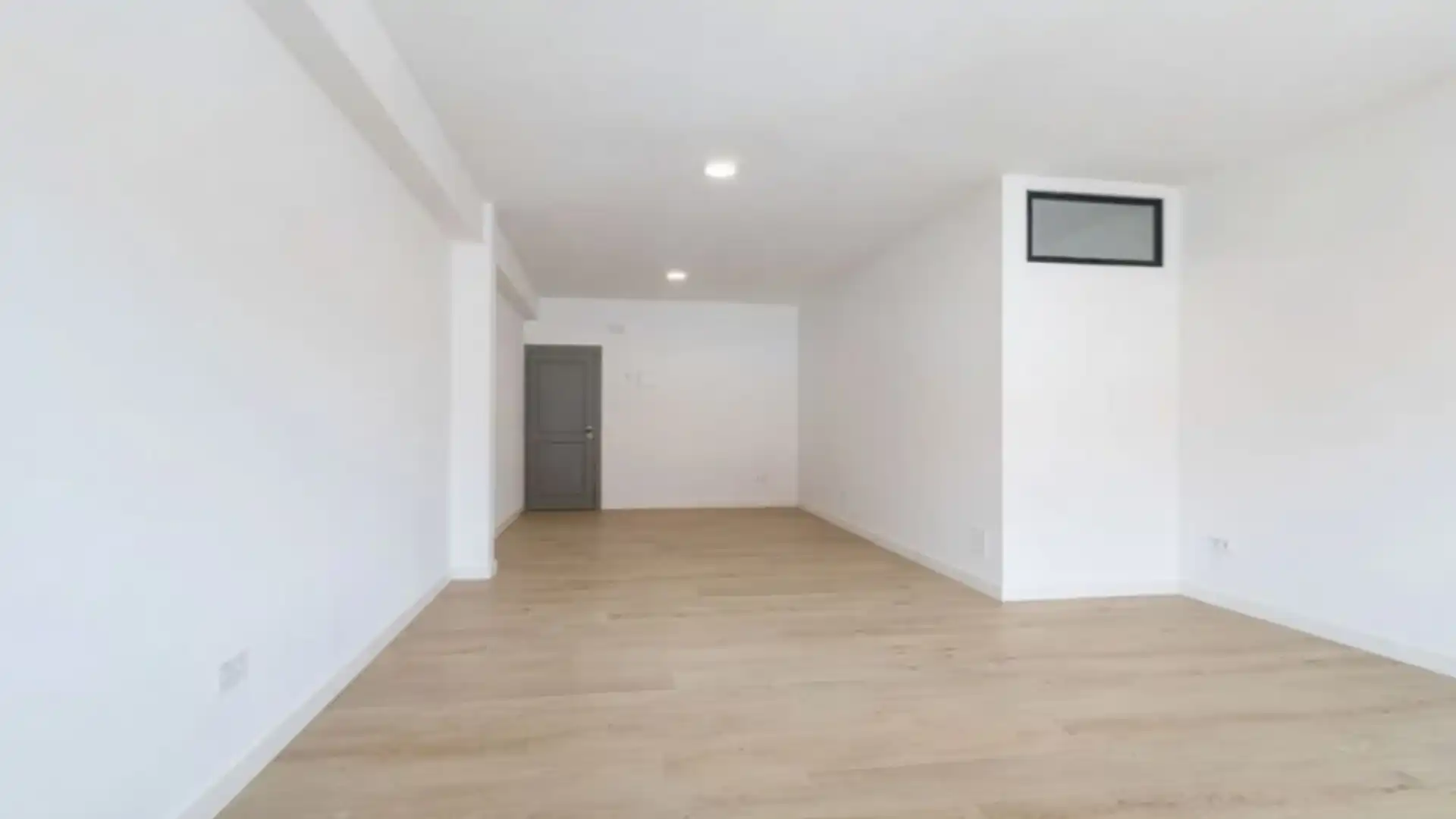 Büro zur Miete in Alpedrete mit Klimaanlage, Heizung und Terrasse