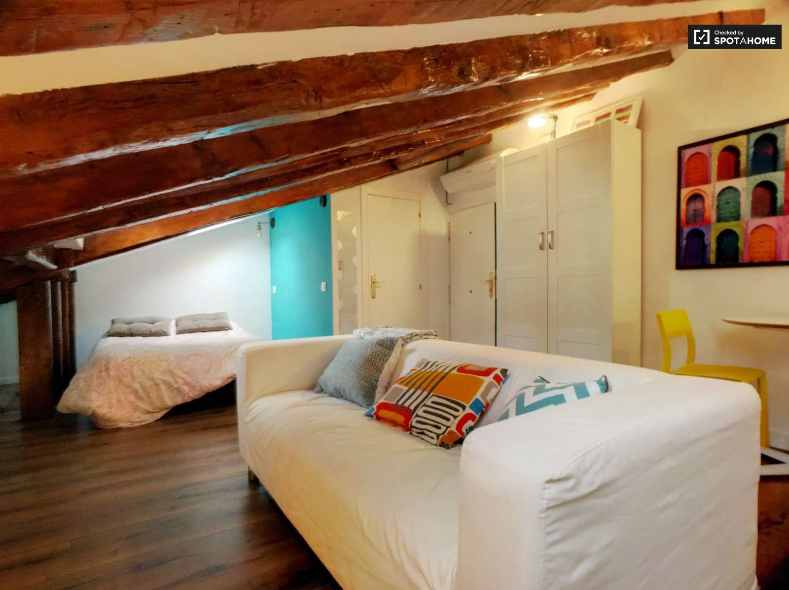 Study to share in Embajadores - Lavapiés