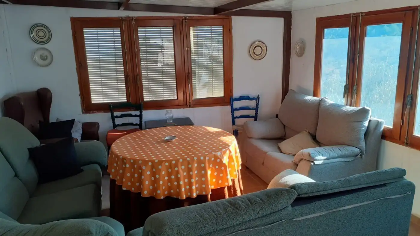 Sala d'estar de Finca rústica en venda en Bayarque amb Traster