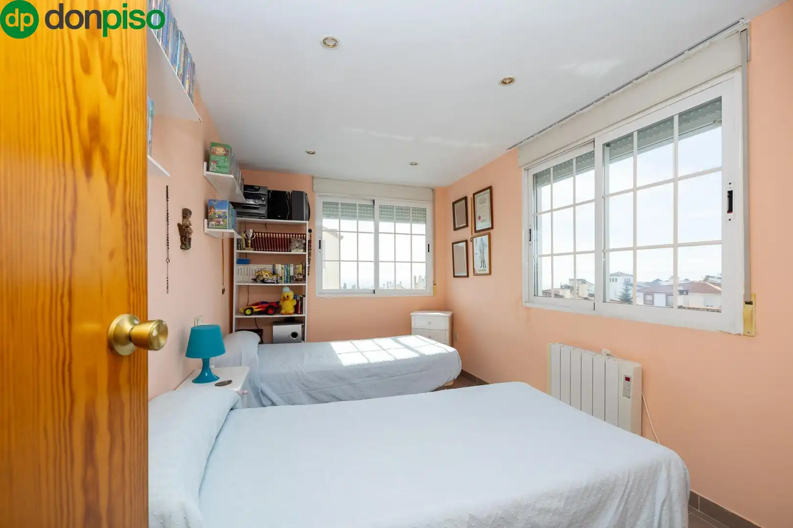 Casa pareada con terraza en venta en Calle MIMBRES UR.MONTELUZ, imagen 23