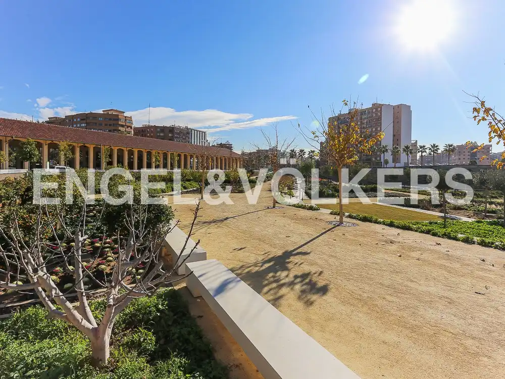 Vista exterior de Pis en venda en Valencia amb Aire condicionat, Calefacció i Parquet