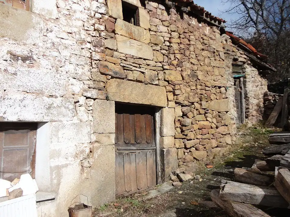 Vista exterior de Casa o chalet en venta en Monasterio de la Sierra