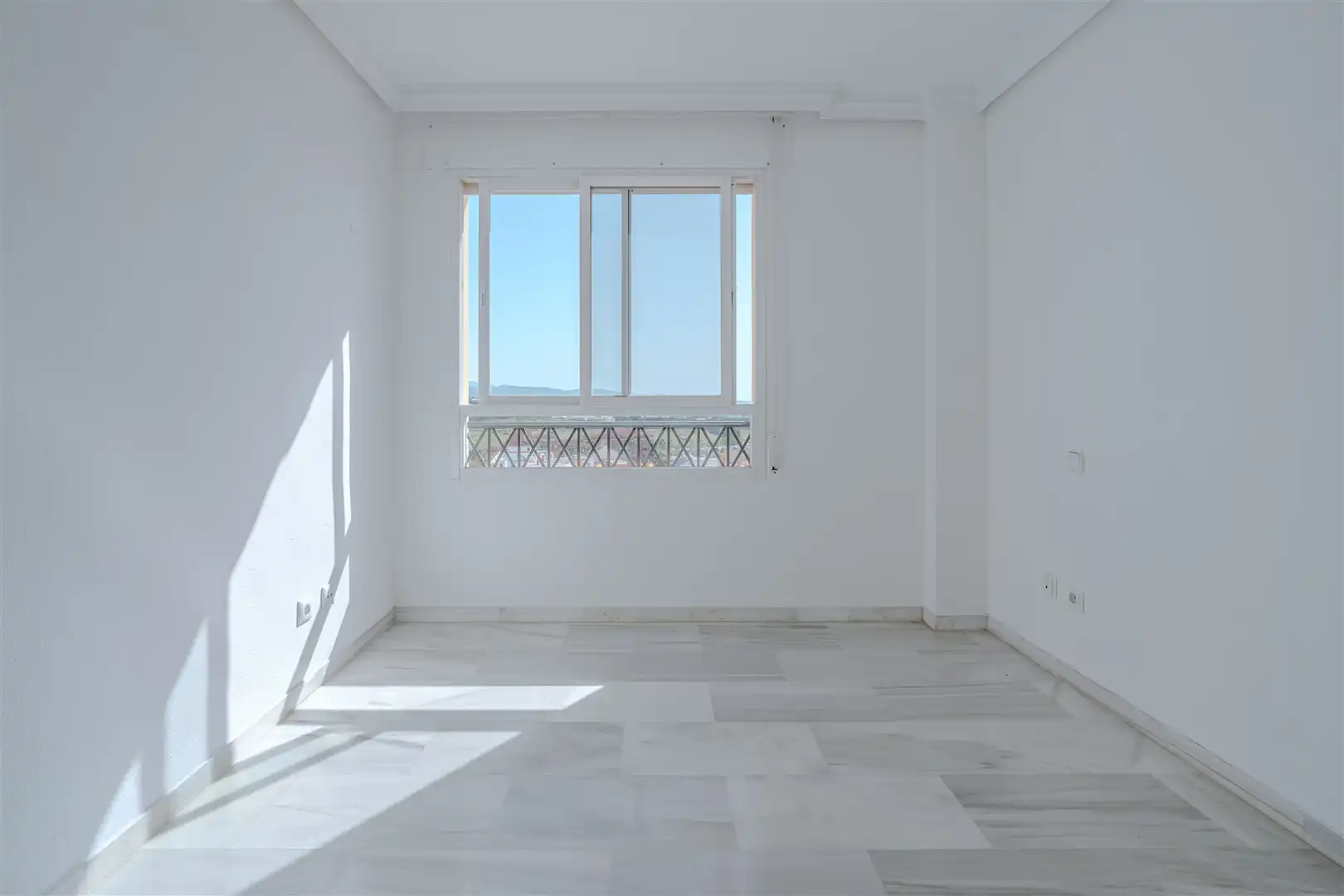 Habitación de Apartamento en venta en Marbella
