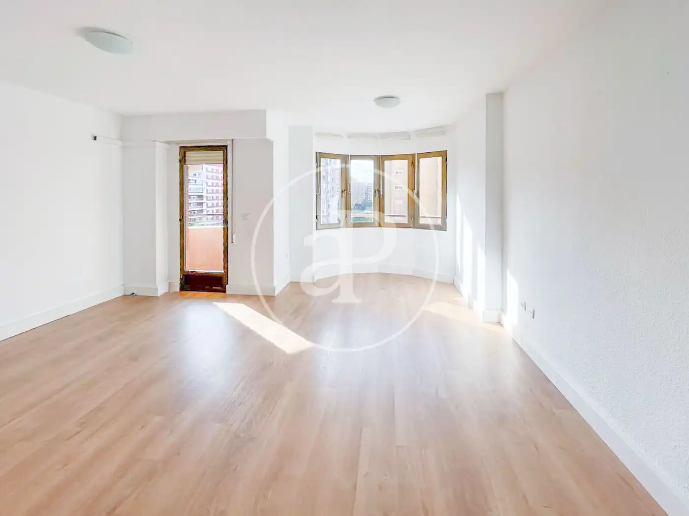 Flat with balcony to rent in C/ de Rubén Darío