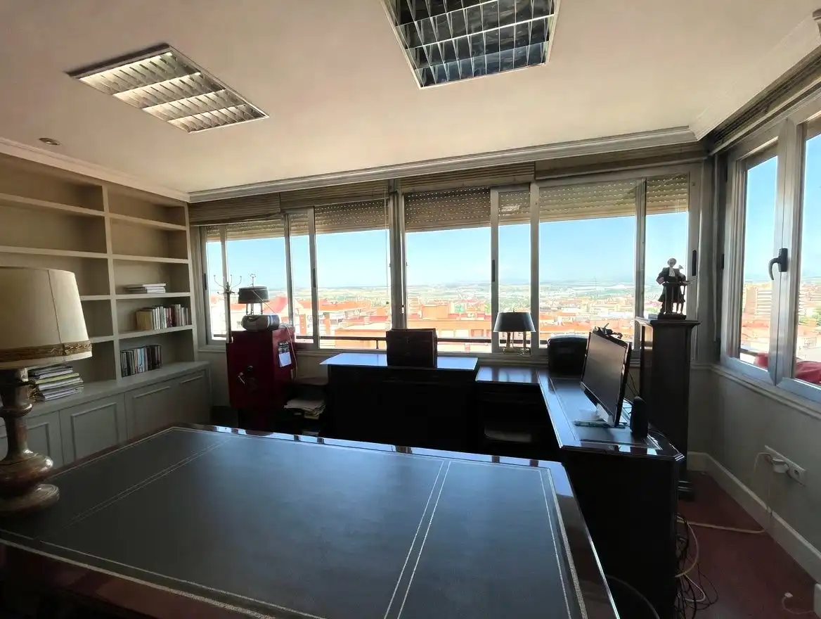 Flat for sale in Guadalajara  with Air Conditioner and Heating