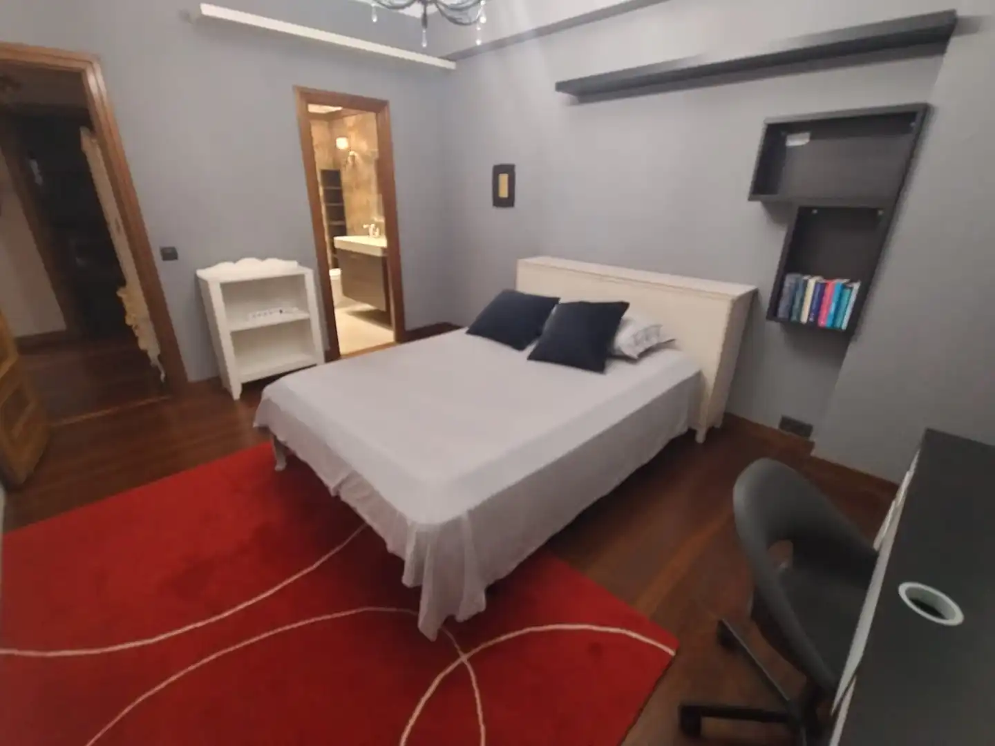 Bedroom of Flat for rent in Bilbao   with Heating, Parquet flooring and Furnished