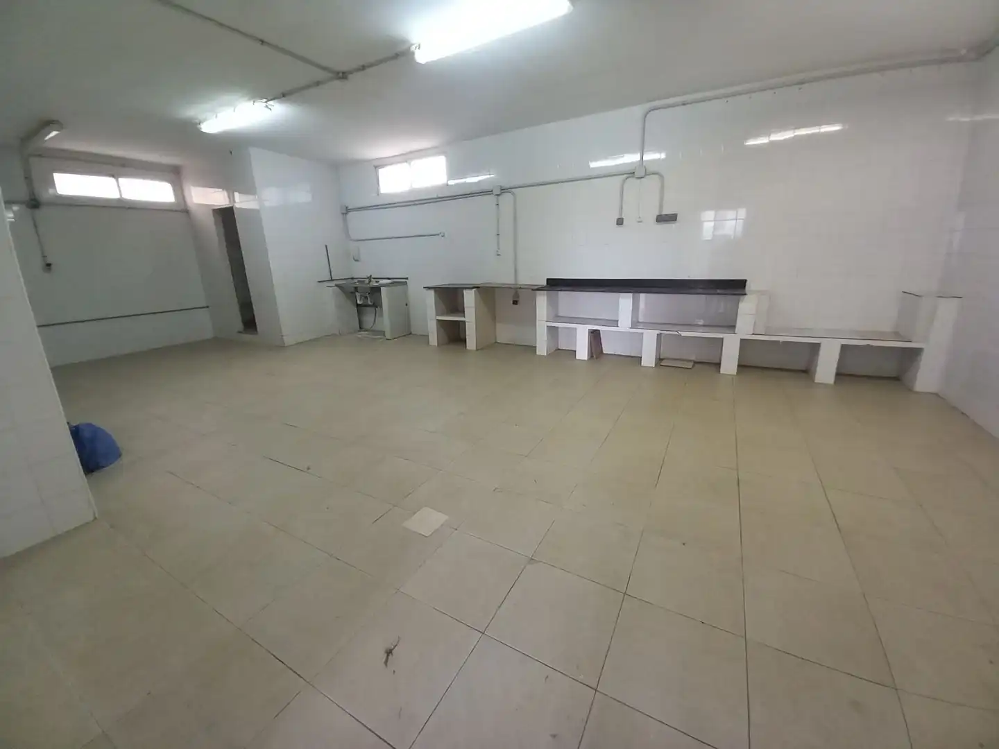 Local en venta en Arriate con Terraza