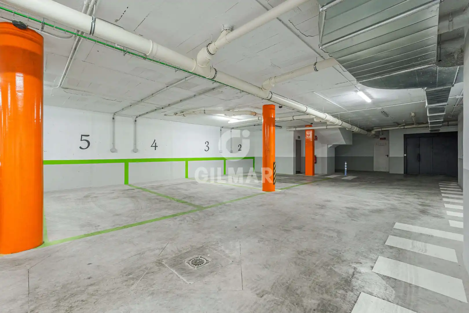 Parking of Attic for sale in Sevilla  with Heating, Storage room and Swimming Pool
