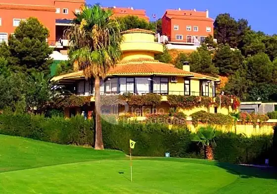 Vista exterior de Casa adosada en venda en Málaga amb Aire condicionat, Calefacció i Jardí privat