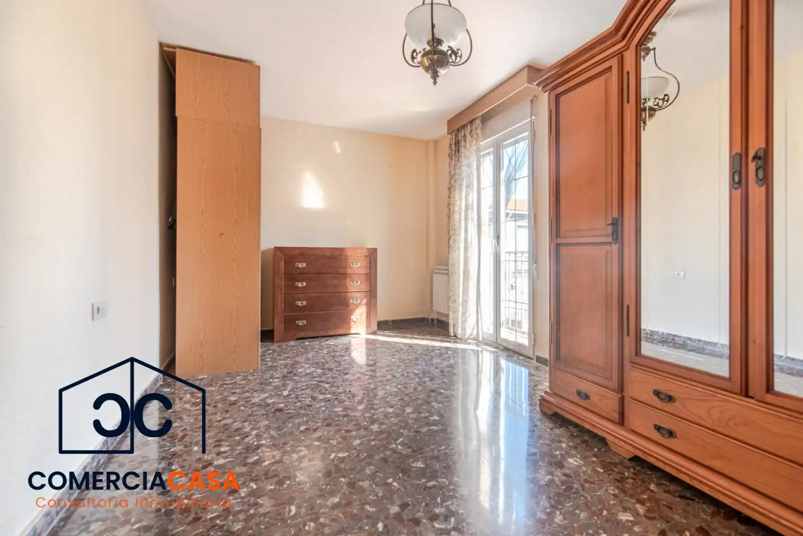 Habitación de Casa adosada en venta en Las Gabias con Aire acondicionado, Calefacción y Terraza