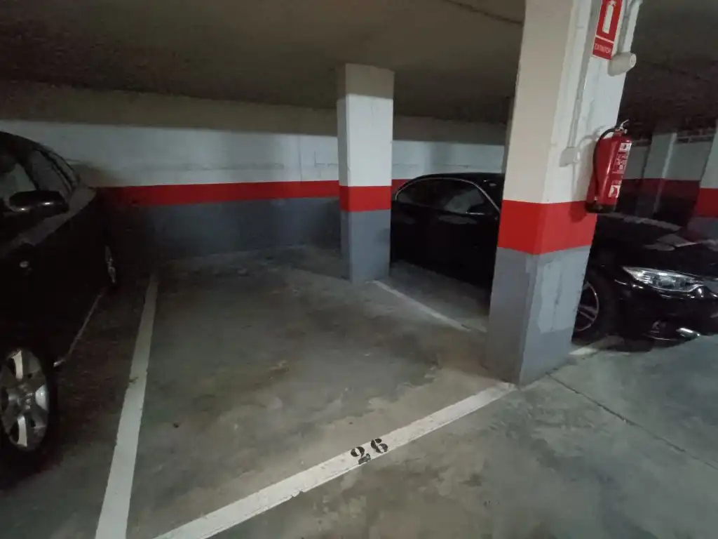 Parkplatz zum Verkauf in Calle Abedul El, imagen 2