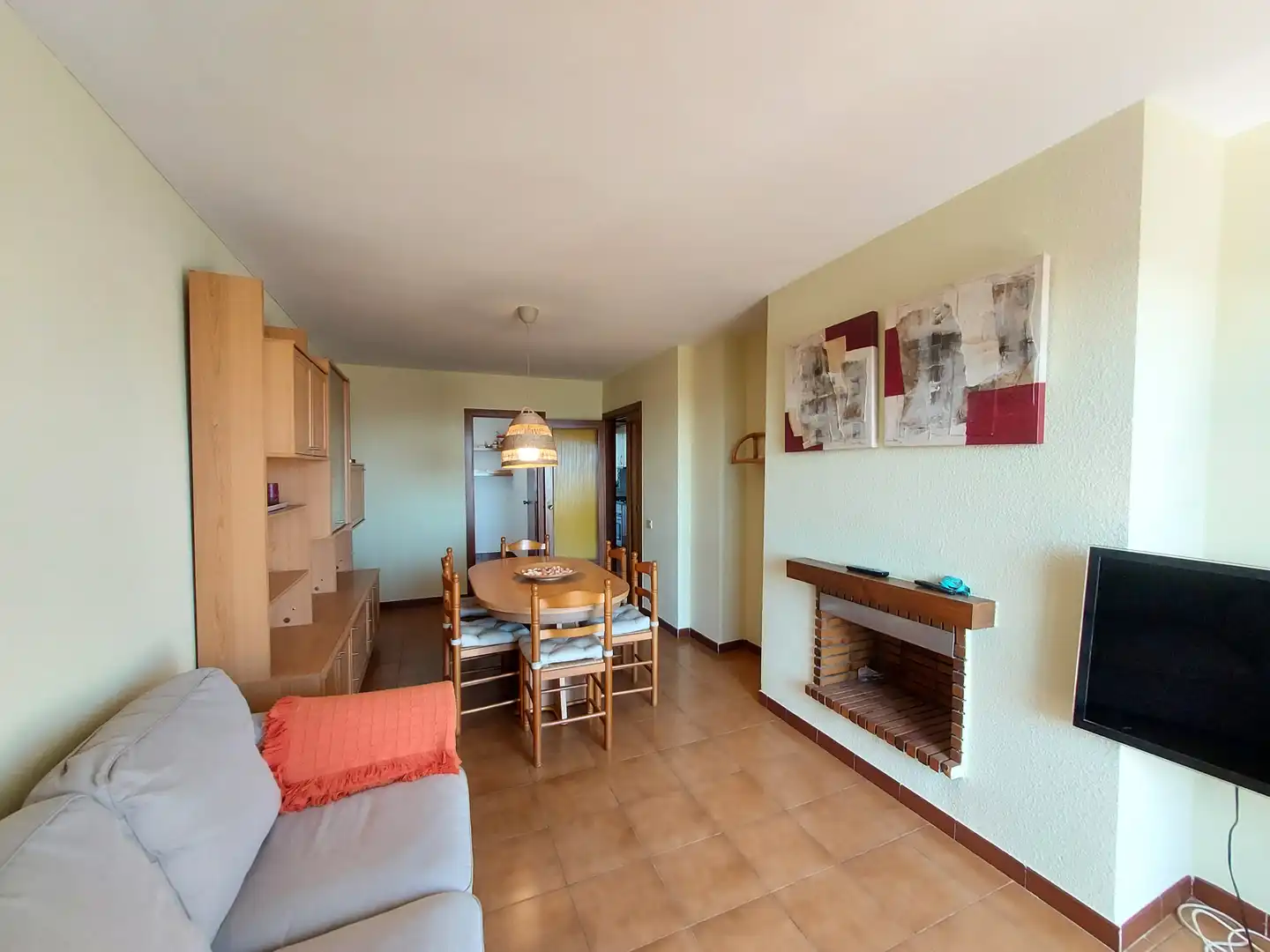 Sala de estar de Apartamento en venta en El Vendrell con Terraza, Amueblado y Horno