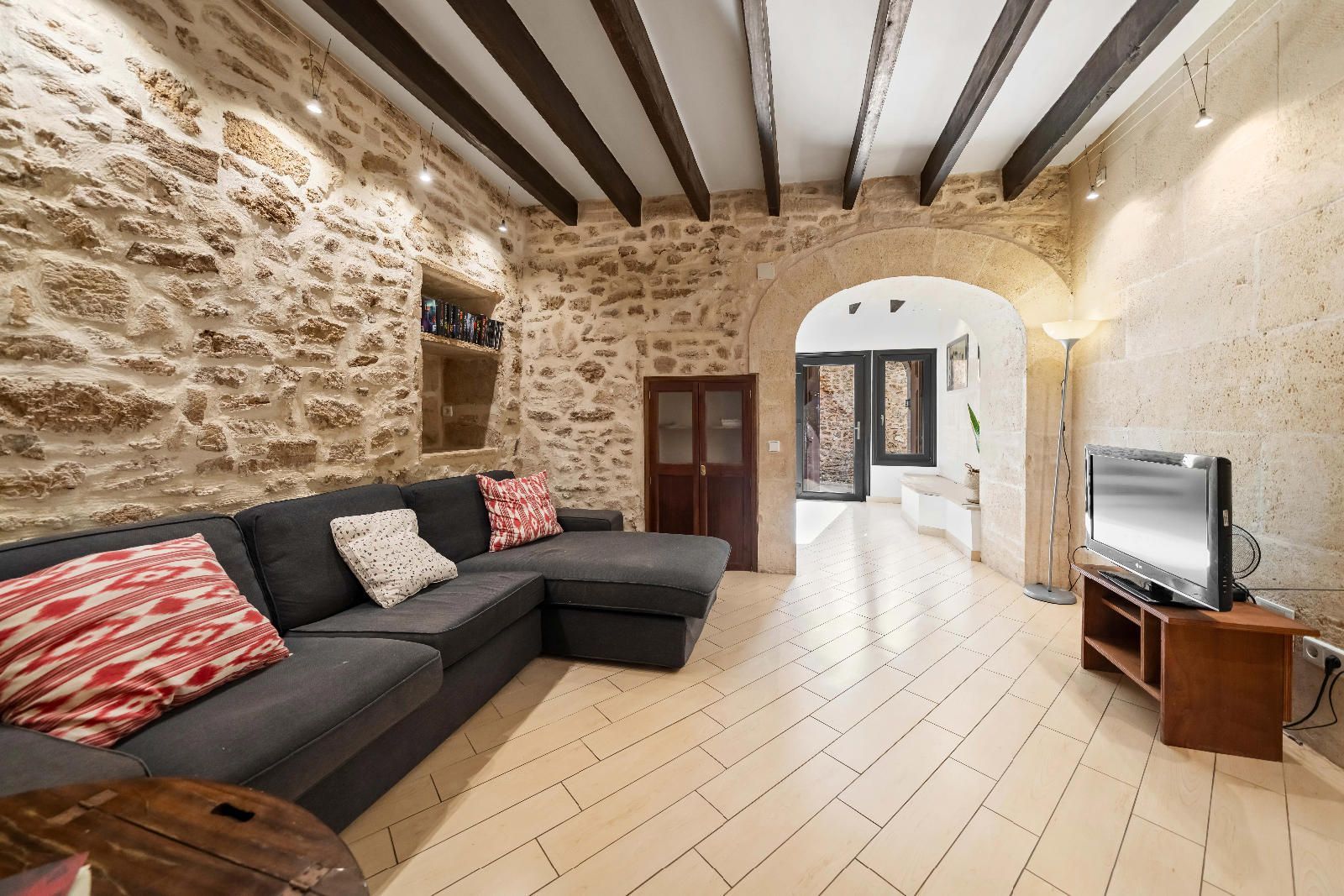 Living room of Single-family semi-detached for sale in Alcúdia  with Heating, Parquet flooring and Terrace