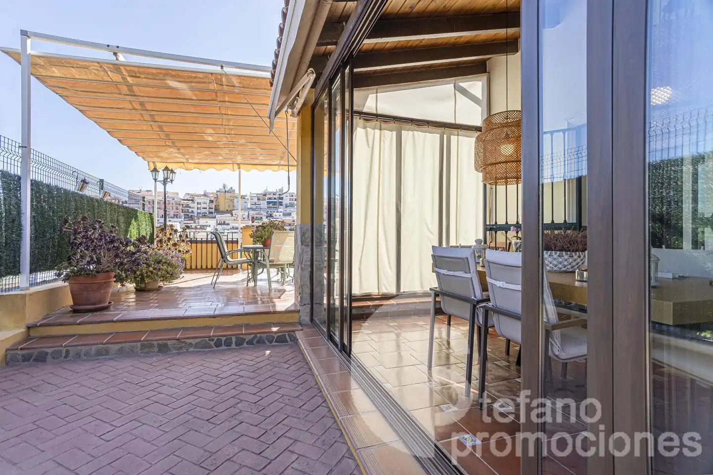 Terrassa de Casa o xalet en venda en Málaga amb Aire condicionat, Jardí privat i Terrassa