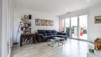 Sala d'estar de Casa o xalet en venda en Montgat amb Aire condicionat, Calefacció i Piscina