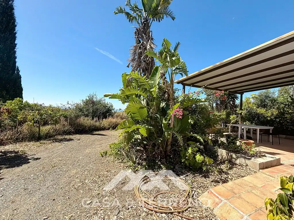 Jardí de Casa o xalet en venda en Vélez-Málaga amb Aire condicionat, Jardí privat i Terrassa