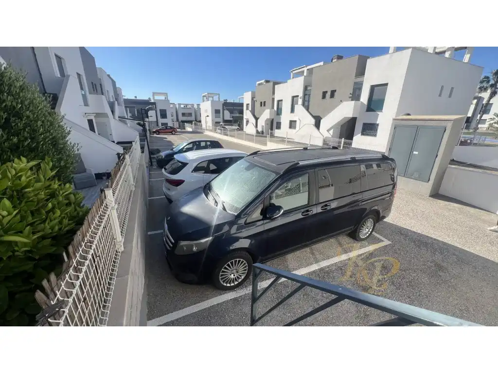 Parkplatz von Wohnungen zum Verkauf in Orihuela mit Klimaanlage