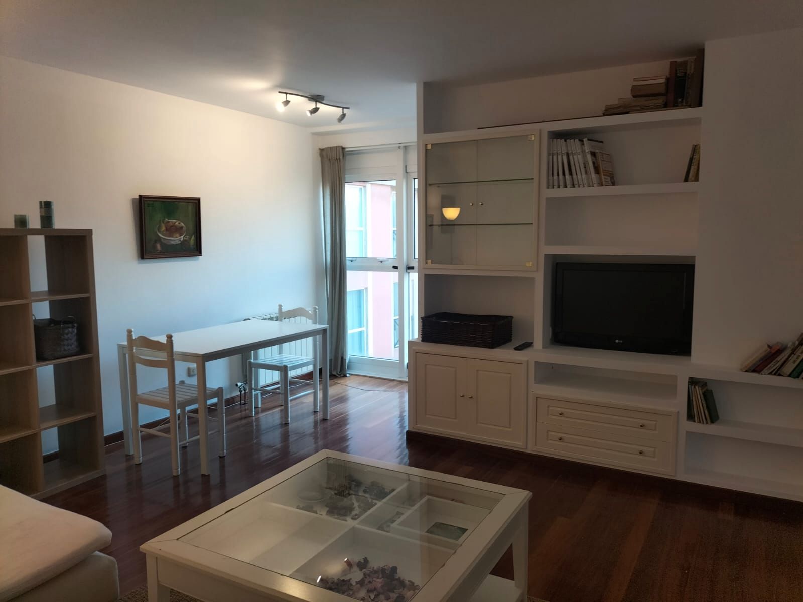 Sala d'estar de Dúplex de lloguer en A Coruña Capital  amb Moblat, Forn i Rentadora