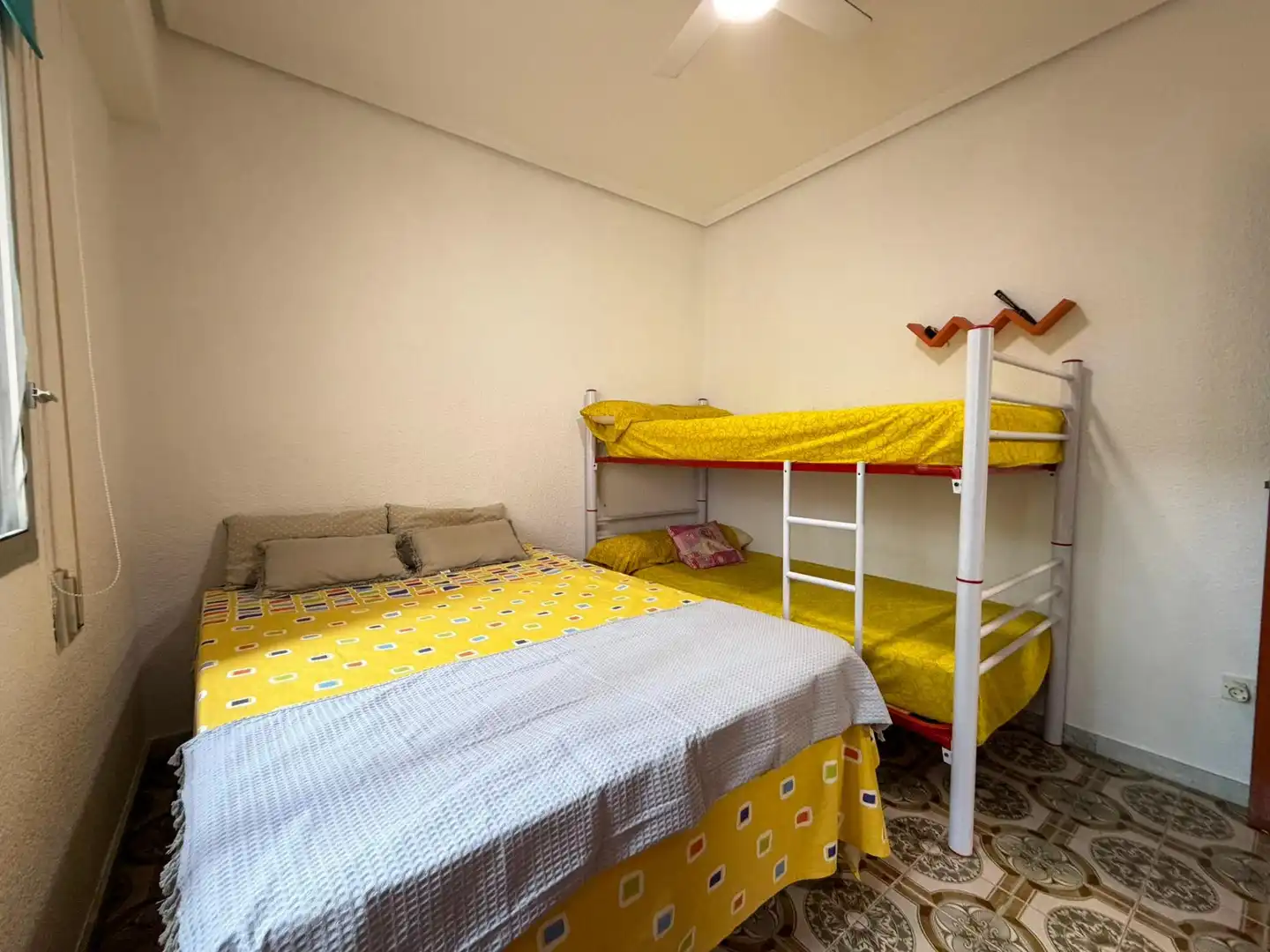 Habitación de Casa o chalet en venta en Torrent con Jardín privado, Terraza y Trastero