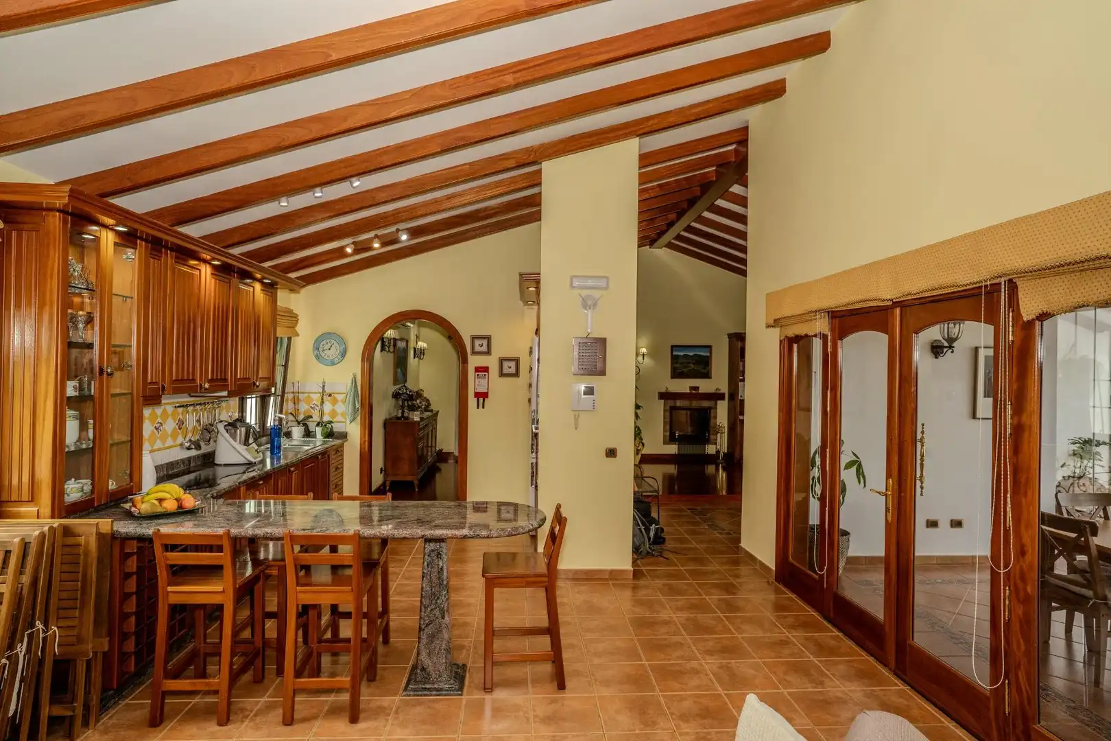 Cocina de Casa o chalet en venta en Vega de San Mateo con Aire acondicionado, Calefacción y Jardín privado