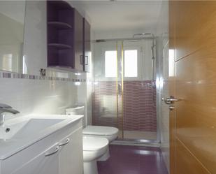 Bathroom of Flat for sale in  Madrid Capital  with Private garden