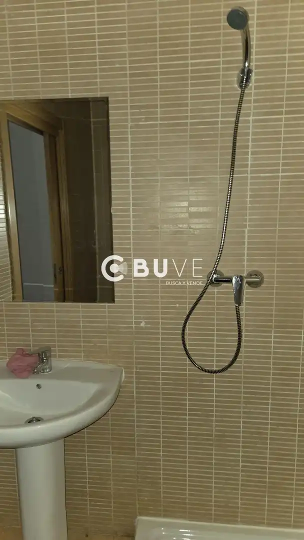 Badezimmer von Wohnung zum Verkauf in Malagón mit Heizung und Terrasse