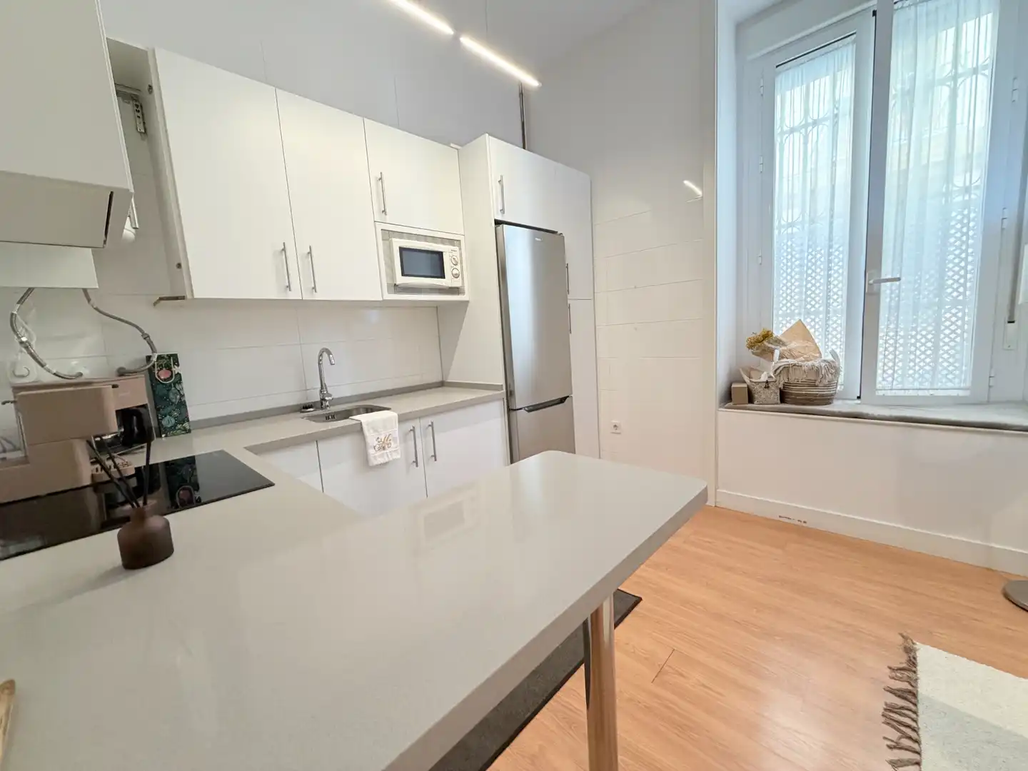 Kitchen of Apartments for rent in Sevilla  with Air Conditioner, Heating and Parquet flooring