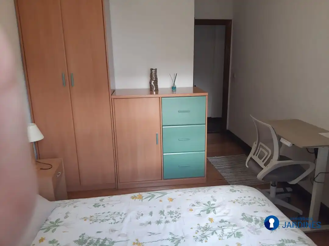 Bedroom of Flat for rent in Bilbao   with Heating and Terrace