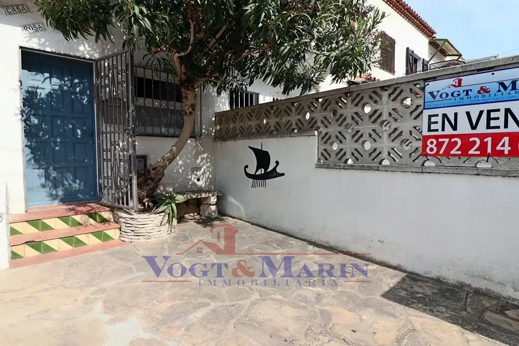 Casa a schiera con terrazza in vendita a Carrer Porto Fino, imagen 2