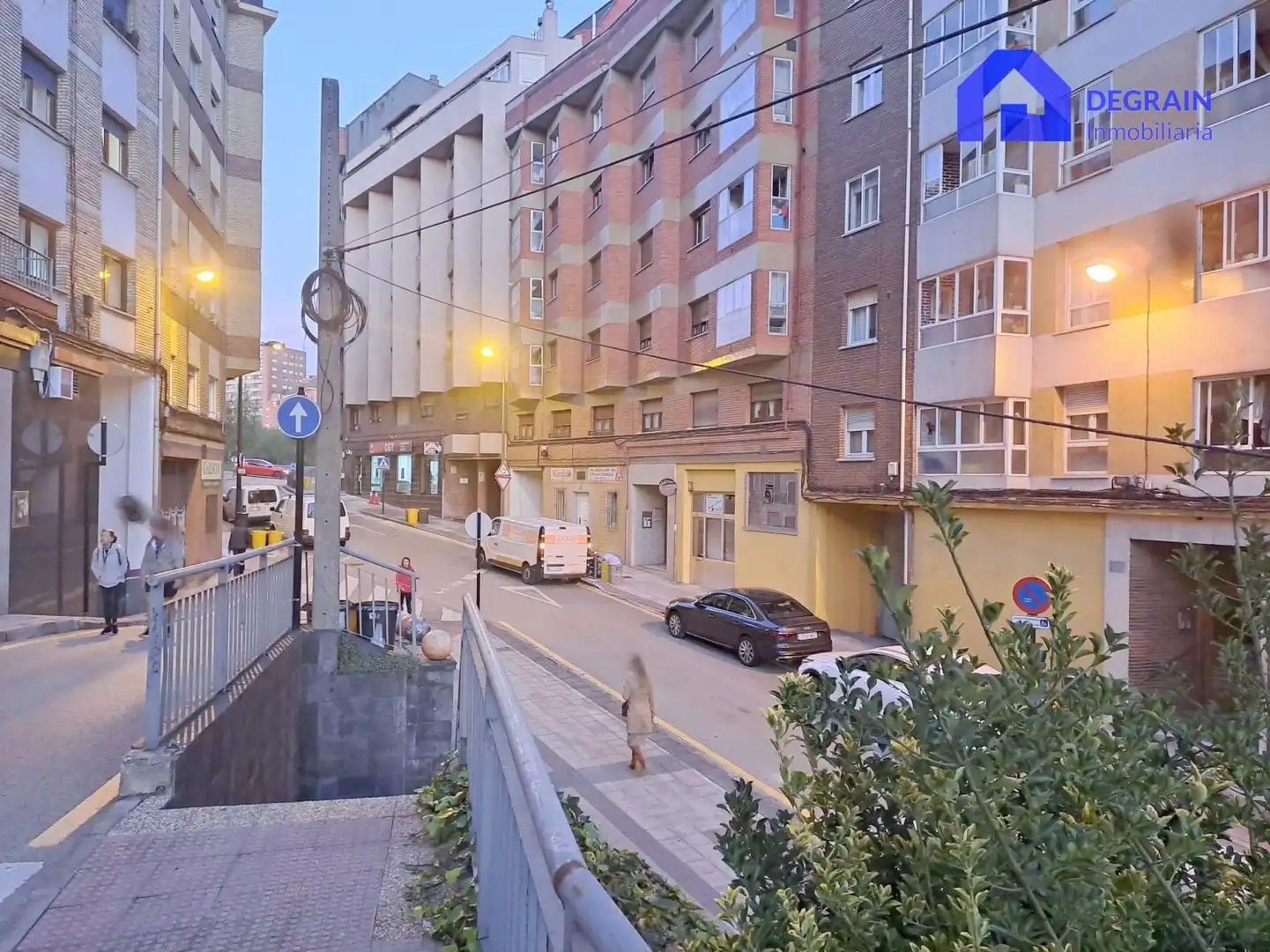 Vista exterior de Garaje en venta en Oviedo 