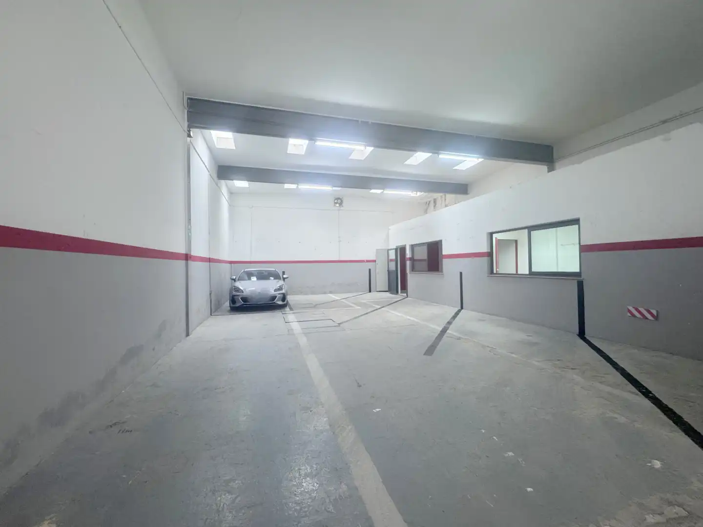 Local comercial de lloguer a Carrer d'Isabel de Villena 20, imagen 4