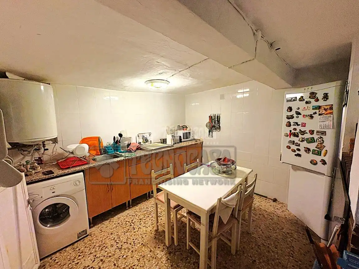 Casa adosada en venta en Castillo-Albaráñez con Calefacción