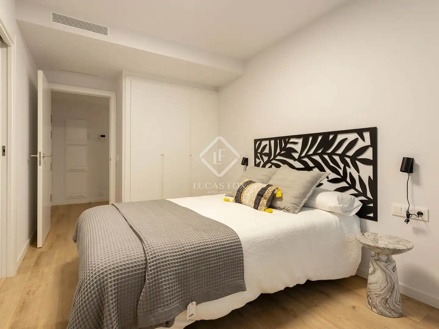 Bedroom of Flat for sale in Barcelona  with Air Conditioner, Heating and Terrace