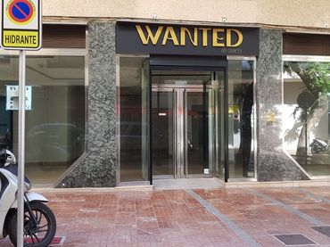 Business premises to rent in Avenida Mercado 12