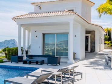 Villa con balcone in vendita a La Fustera