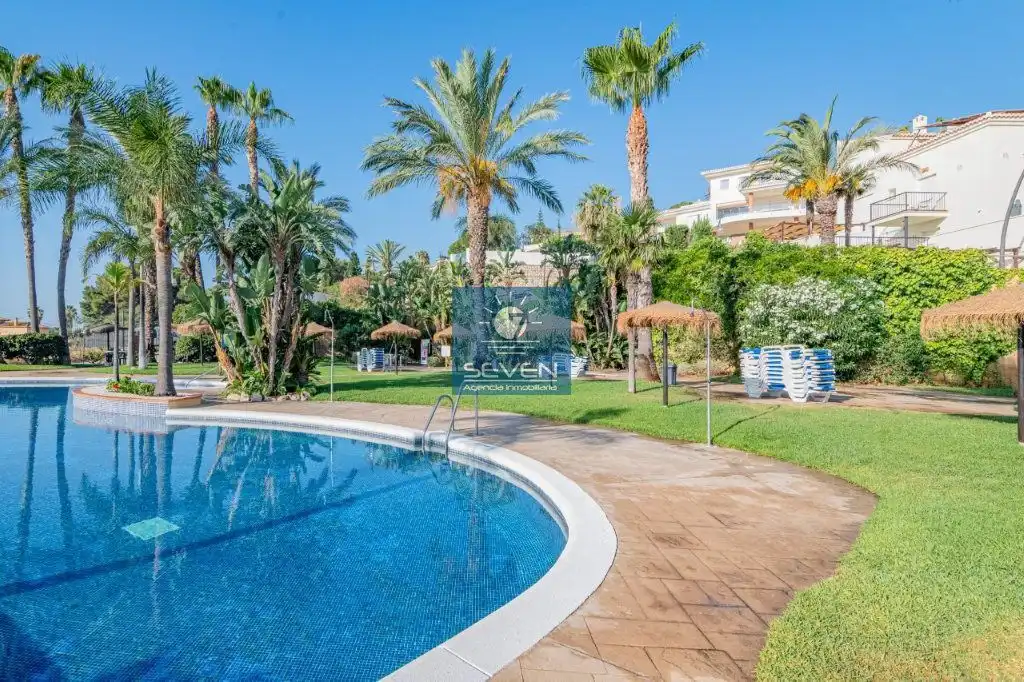 Terraced house with pool for sale in FUENTES DE ALMUÑECAR, imagen 5