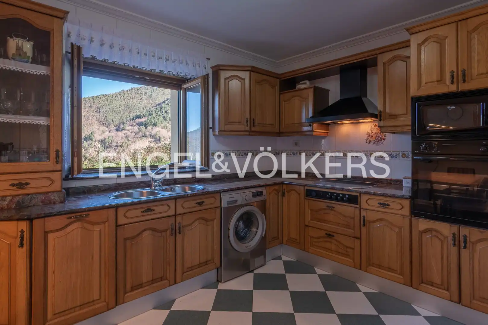 Cocina de Casa o chalet en venta en Galdames con Calefacción, Jardín privado y Terraza