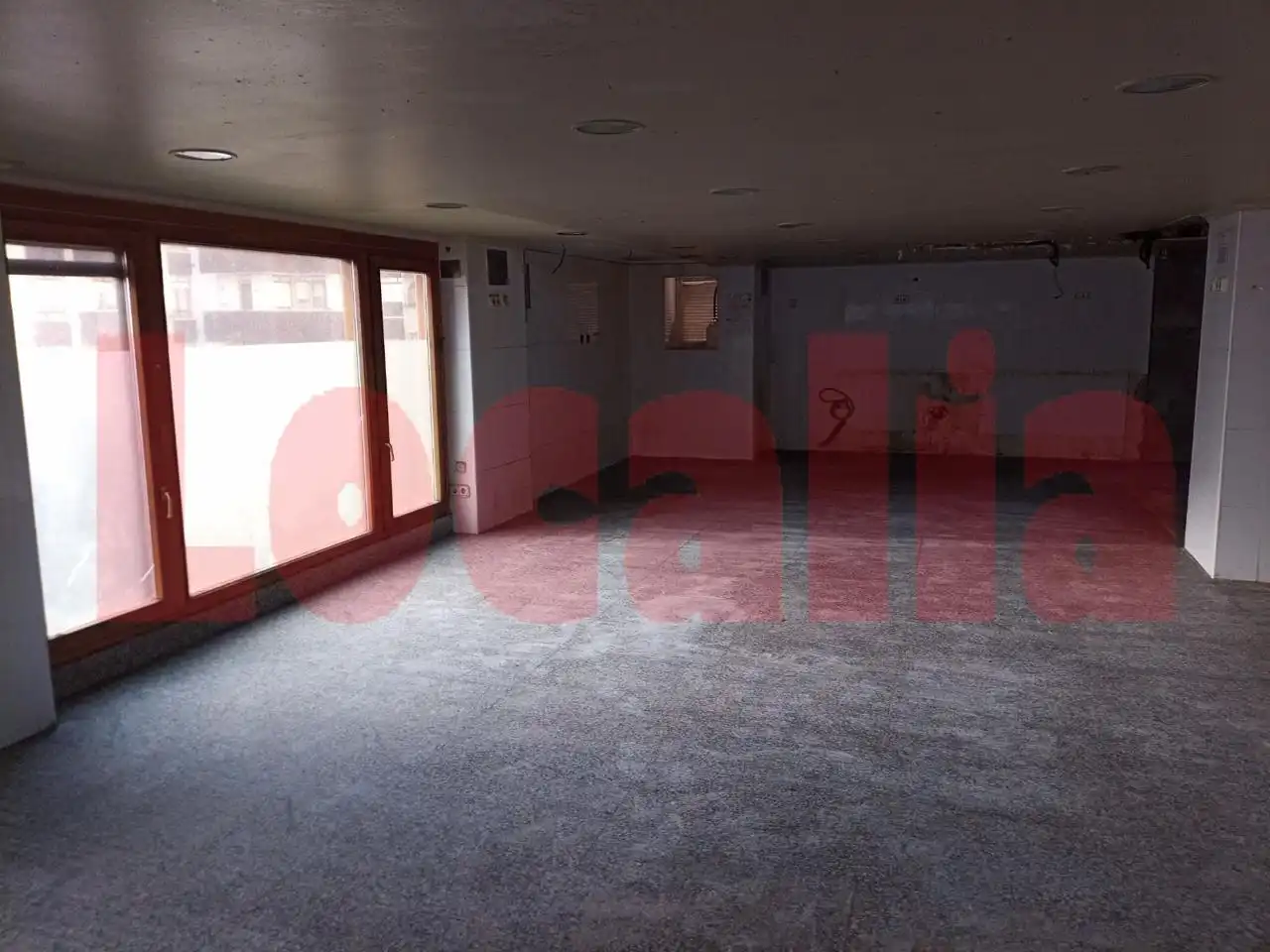 Local comercial de lloguer a De Bilbao, imagen 4