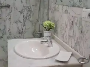 Baño de Apartamento de alquiler en Las Palmas de Gran Canaria con Aire acondicionado, Parquet y Amueblado
