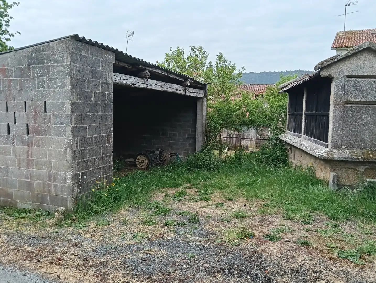 Casa adosada en venda en Coirós amb Jardí privat i Traster