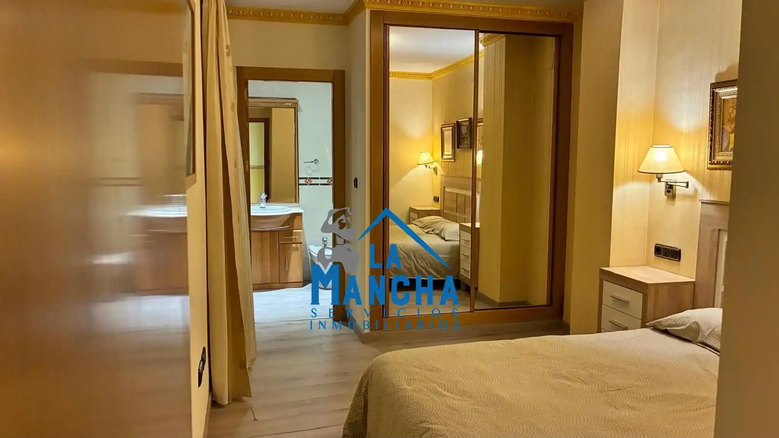 Flat with terrace to rent in Calle DIEGO DE VELAZQUEZ, imagen 37