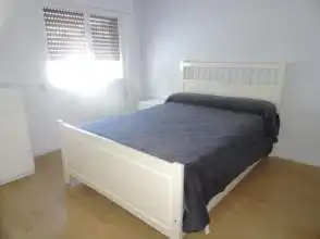 Bedroom of Flat for rent in Gijón   with Furnished and Washing machine
