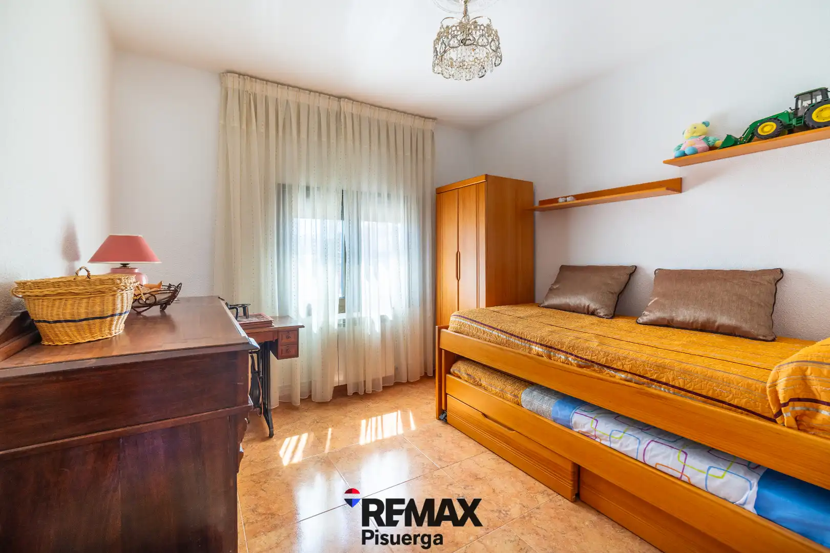 Bedroom of Houses for sale in Tordesillas  with Storage room