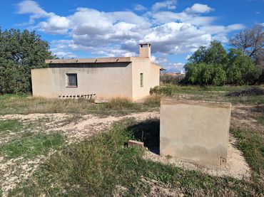 Casa rustica in vendita a Partidas de Alicante